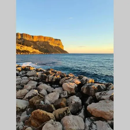 Le Ravissant - 50m Du Port - Tres Calme Lägenhet Cassis